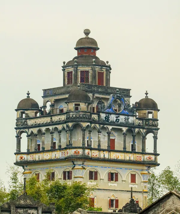 A Tower That Welcomes Time thumbnail