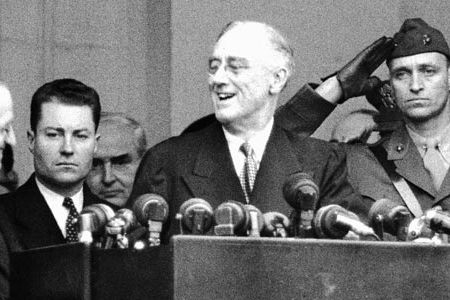 President Roosevelt shaking hands with Vice President Truman during his fourth inauguration.