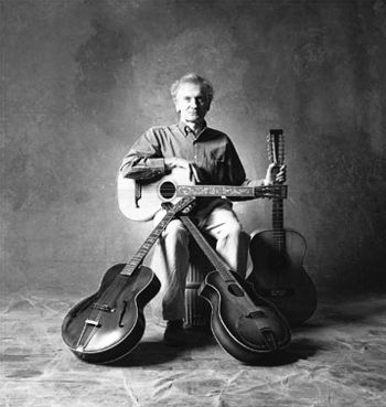 Smithsonian Folkways Legend Mike Seeger Dies