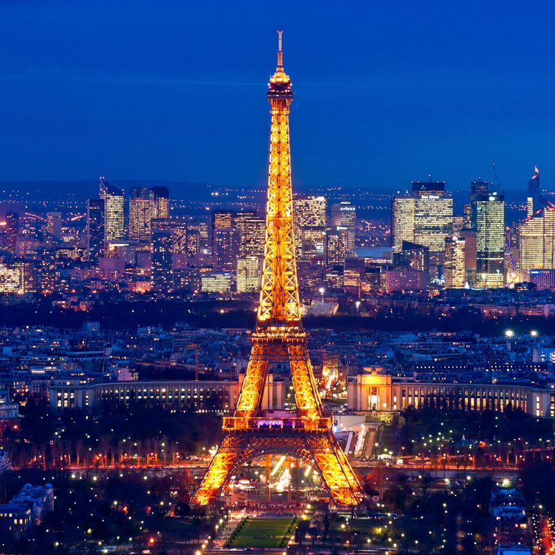 You Can T Take Pictures Of The Eiffel Tower At Night At Colin Jetton Blog