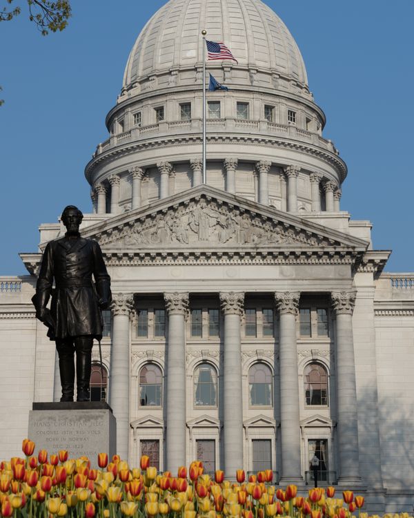 Wisconsin Capitol thumbnail
