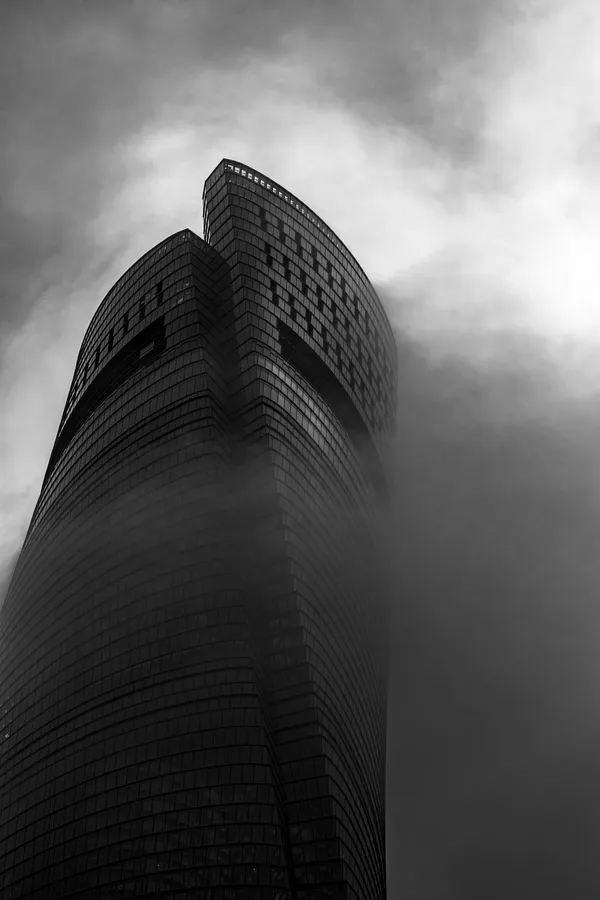 THE END OF THE WORLD: SHANGHAI TOWER thumbnail
