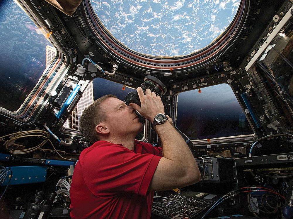 Terry Virts looks through ISS cupola