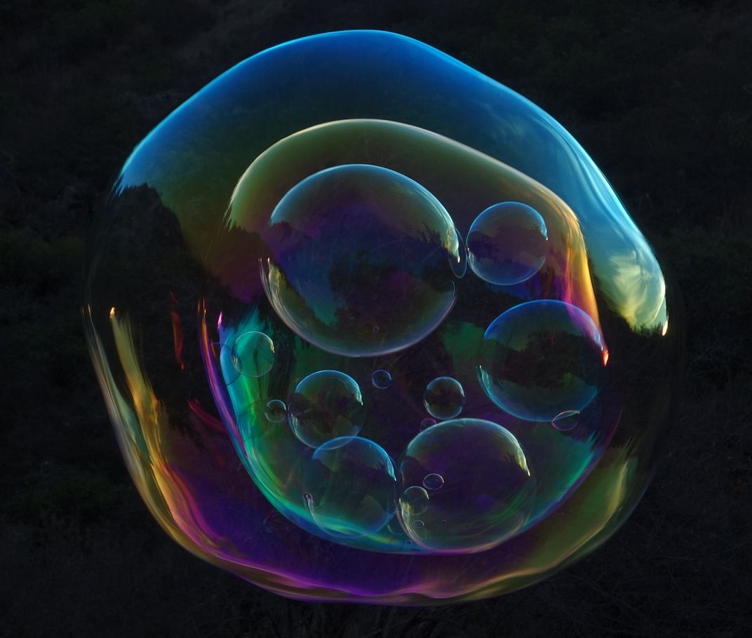 Concentric Soap Bubbles: Inverse Planetary Triple | Smithsonian Photo ...