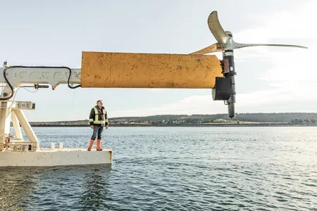 Jason Hayman, managing director of Sustainable Marine Energy, checks out Plat-I, the company’s primary project.