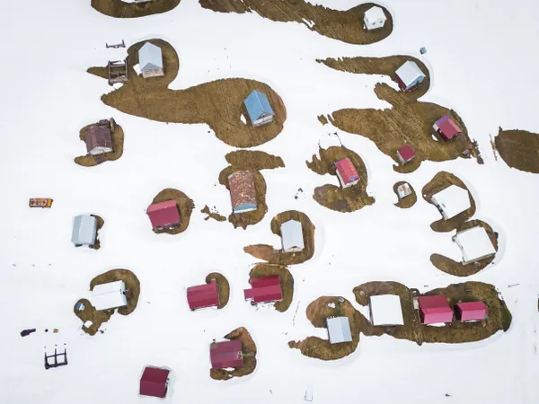 Homes without roads thumbnail