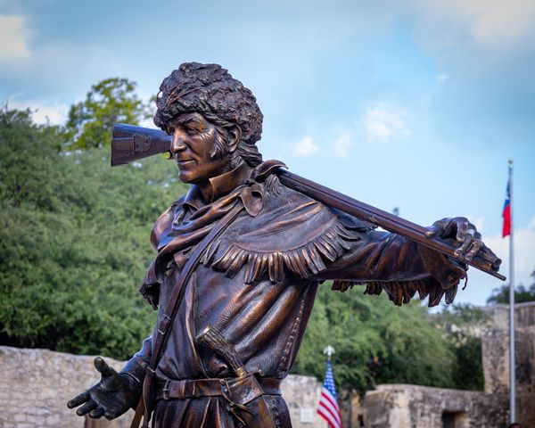 Davy Crockett Statue at The Alamo thumbnail