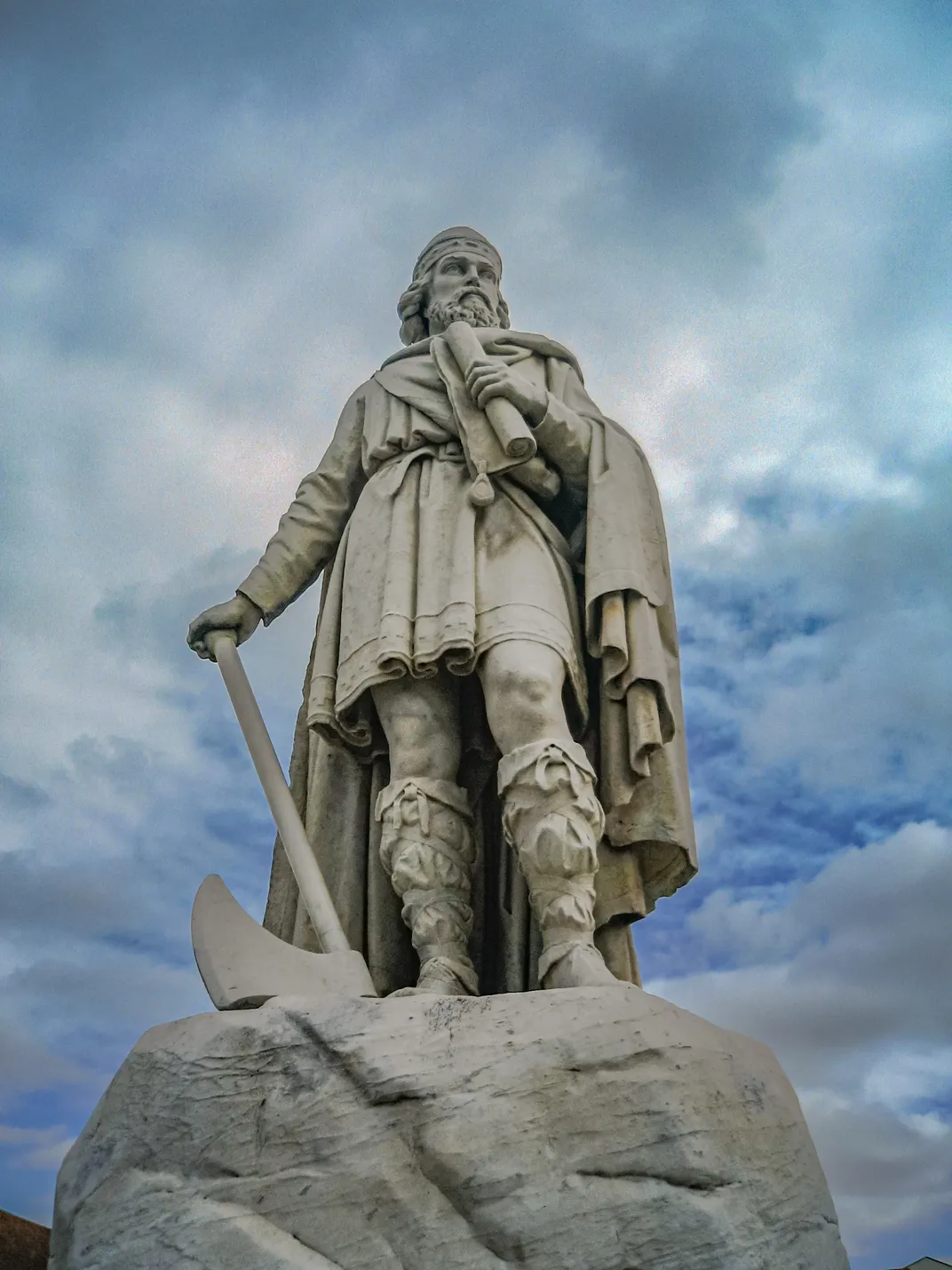 King Alfred statue