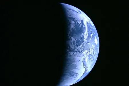 Japan's Kaguya satellite snaps a high-definition photo of Earth on its way to the moon.