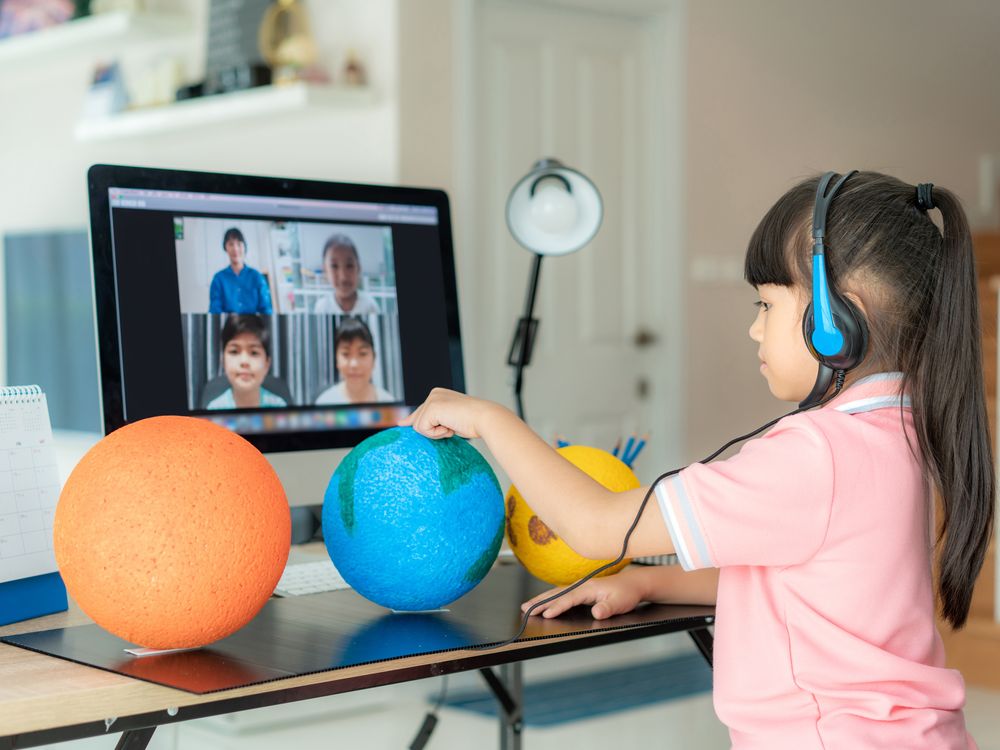 When the 2020-2021 school year started, 39 of the nation’s 50 largest school systems were among those that chose a distance learning instructional model. (ake1150sb/iStock/Getty Images Plus)