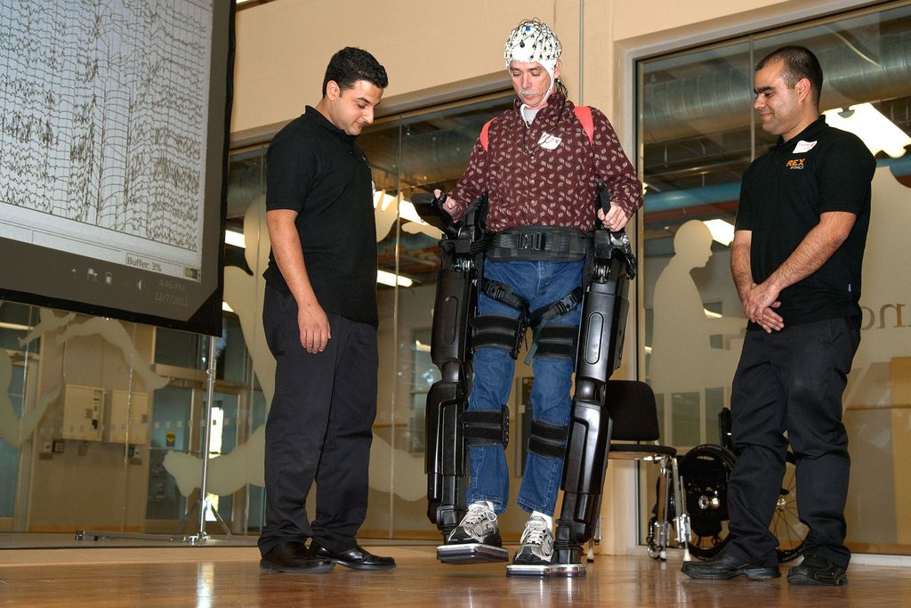 brain-controlled-exoskeleton
