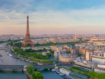 A Seine River Cruise: Paris to Normandy description