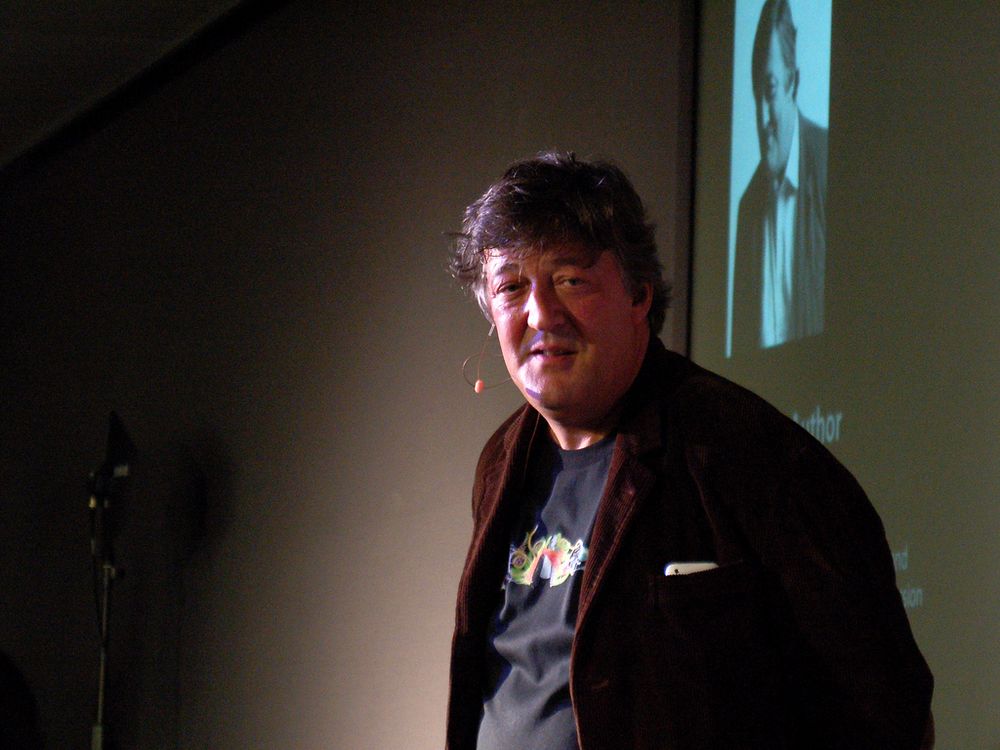 02_05_2014_stephen fry.jpg