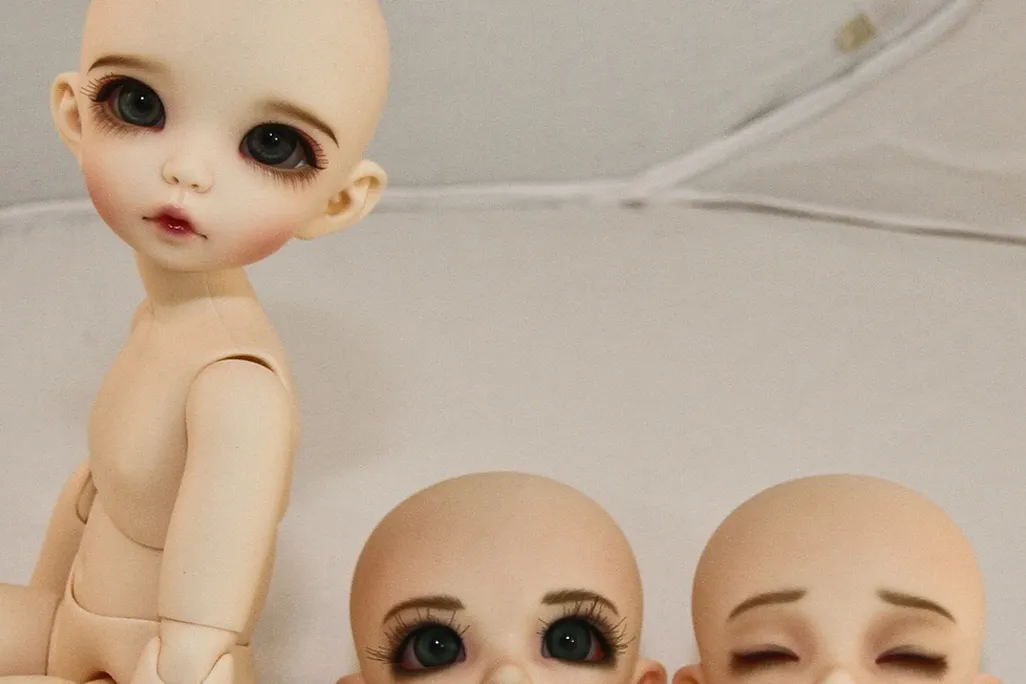 01015-creepy-dolls.jpg