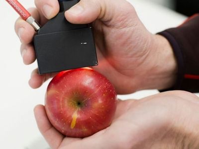 A spectrometer can determine the nutritional value and caloric content of single piece of fruit.