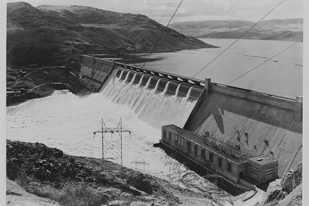 Grand Coulee Dam on the Columbia river, Washington