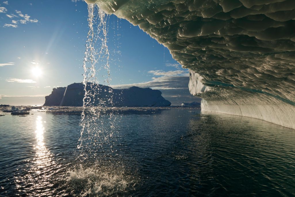 Icebergs melting