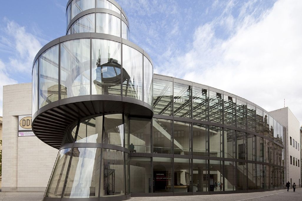 museum exterior with glass walls