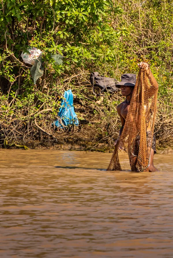 Tonle Sap Fisherman thumbnail