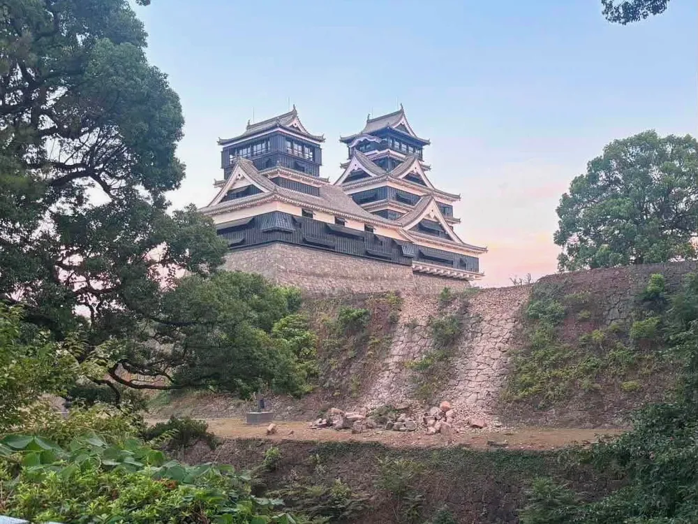This 400-Year-Old Impenetrable Japanese Castle That Survived a Samurai Siege Just Crumbled in an Earthquake image
