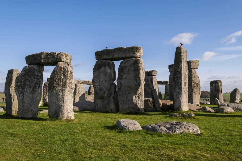 A view of Stonehenge from the side
