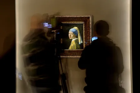 Girl With a Pearl Earring,&nbsp;Vermeer&#39;s most famous painting,&nbsp;will be on display&nbsp;at Amsterdam&rsquo;s Rijksmuseum starting next month.