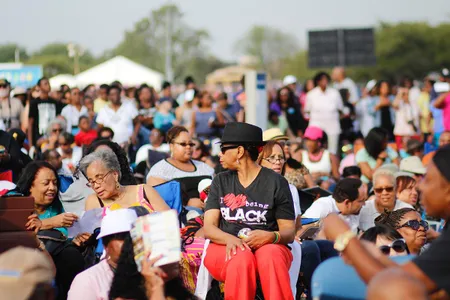 Visitors on the National Mall in Washington, D.C. arrive to see the grand opening ceremonies.