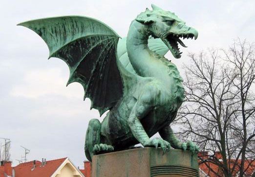 Dragon statue