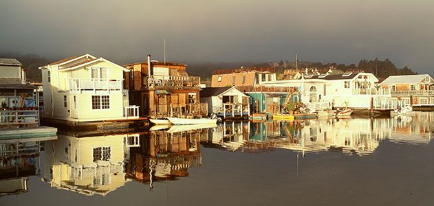 Sausalito house boat community