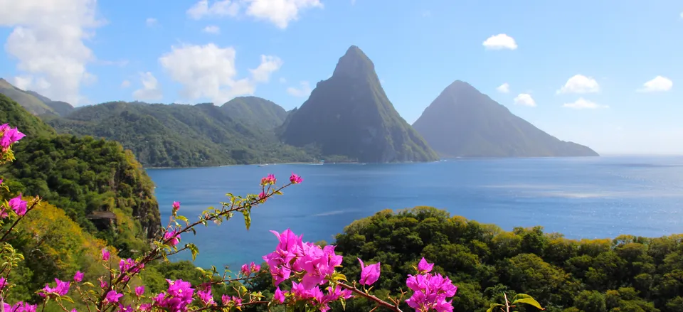 Cruising the Caribbean's Windward Islands An arc of jewel-like islands between the Caribbean Sea and Atlantic, the Windward Islands offer more than tropical beauty.
