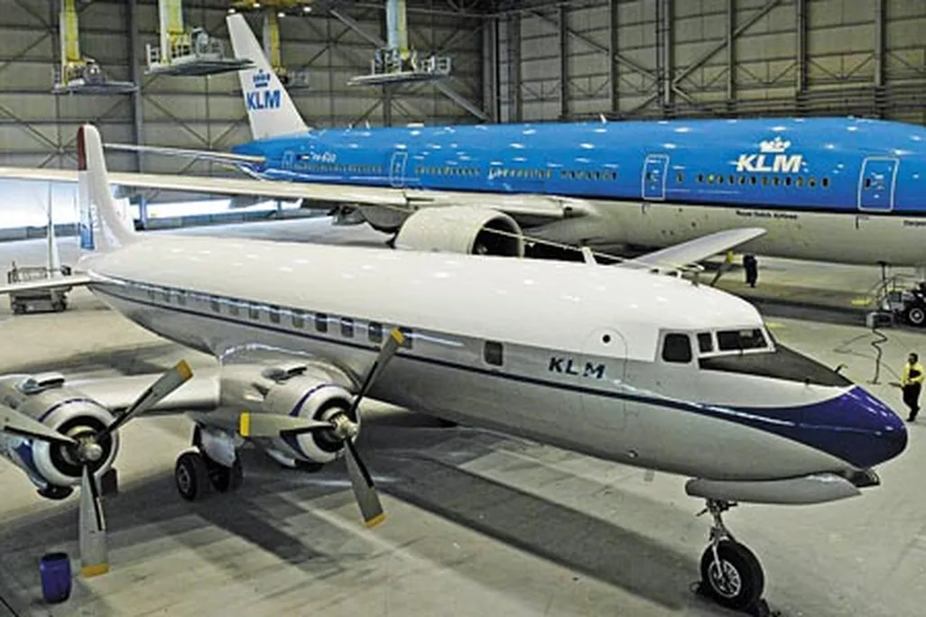 Arch_DC6_Flash_JJ09.jpg