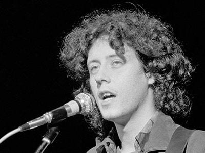 Arlo Guthrie is marking the 40th anniversary of Woodstock by releasing a lost tape from a show just prior to the iconic festival.