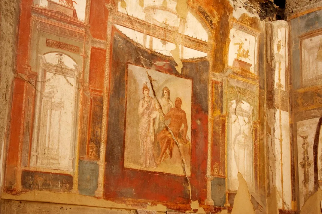 Room decorated with frescoes in Herculaneum