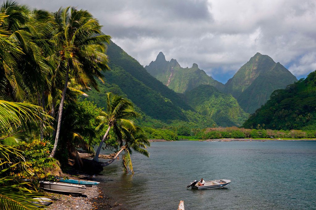 Boater in Tahiti