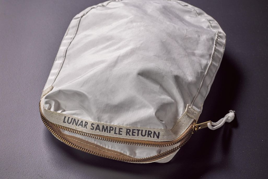Lunar bag