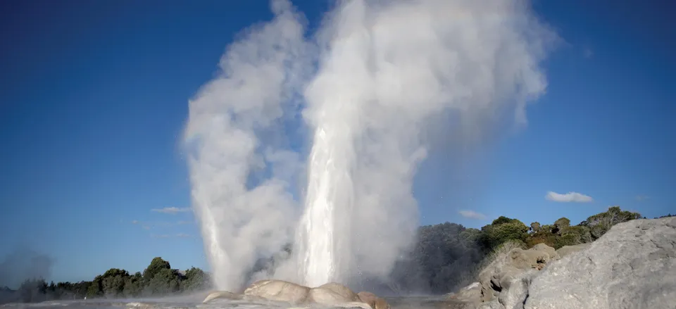  Spouting geysers, Rotorua. Credit: Chris McLennan/Tourism New Zealand