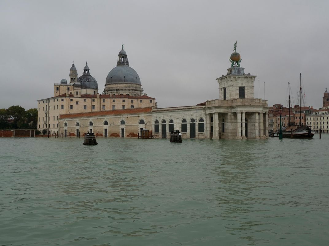 Venice flooding central piazza