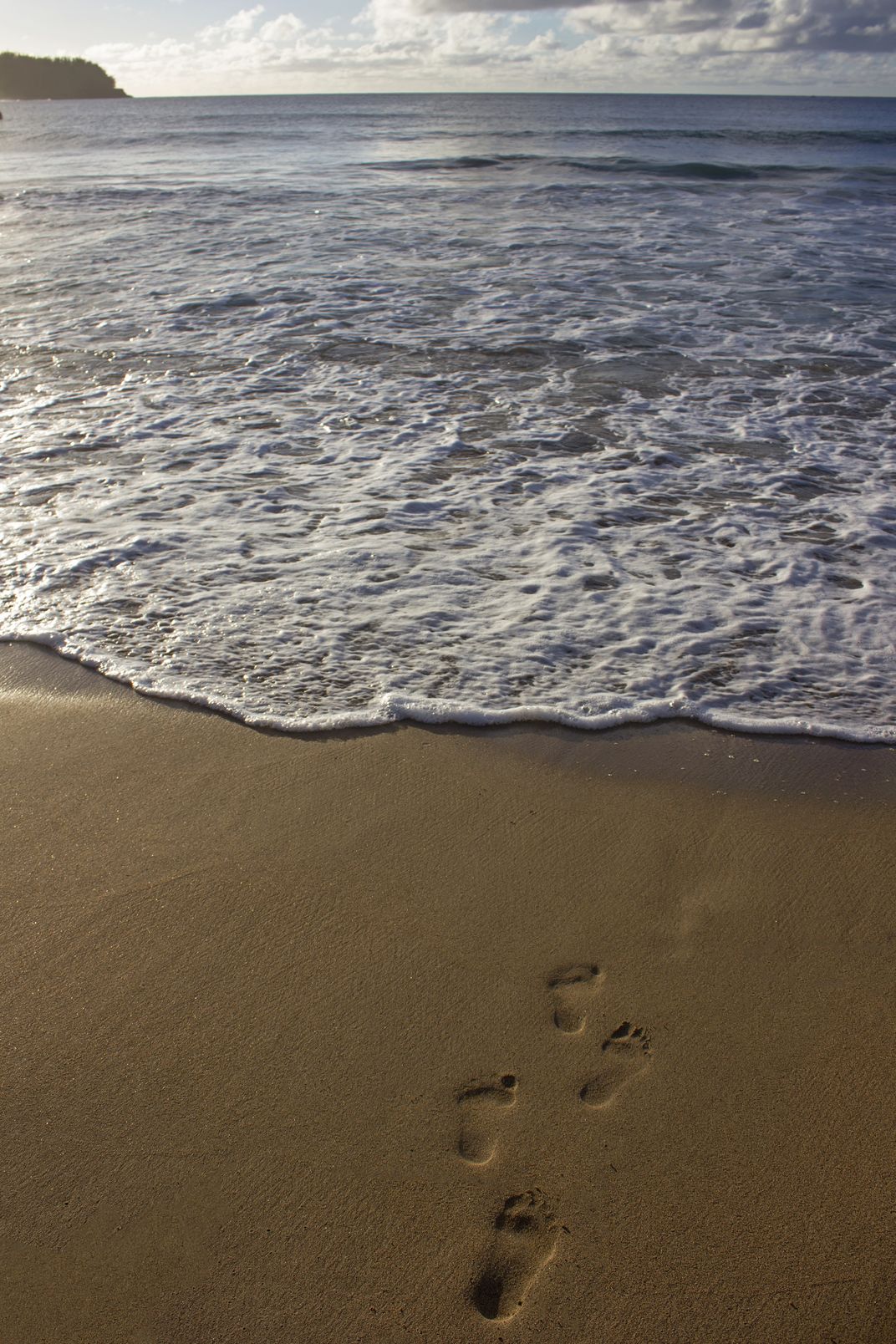 Footprints on the Beach | Smithsonian Photo Contest | Smithsonian Magazine