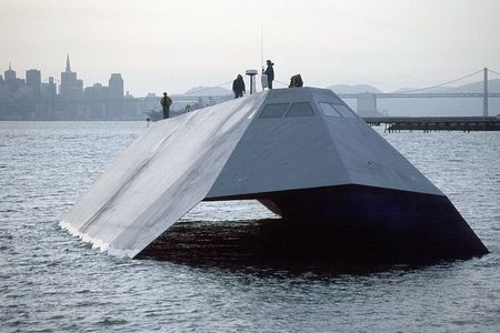 A Sea Shadow (IX-529) craft at dusk.