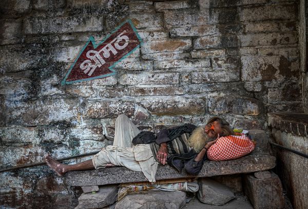 A Sleeper in Varanasi thumbnail
