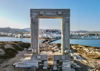 the-greek-isles-an-active-journey-to-naxos-santorini-and-crete