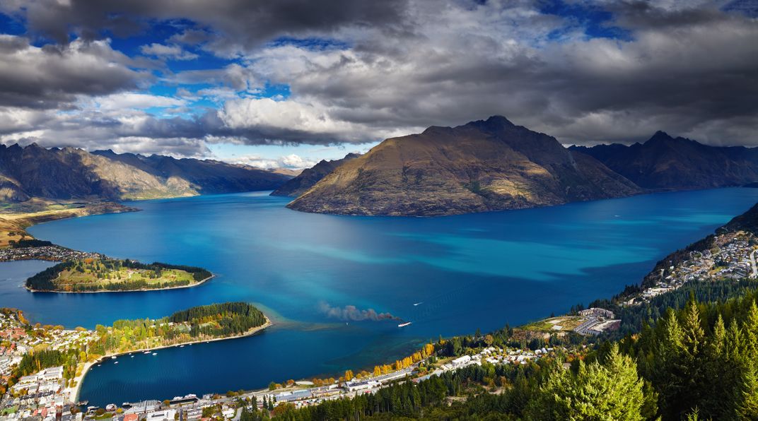 Queenstown, Lake Wakatipu, and the Remarkables