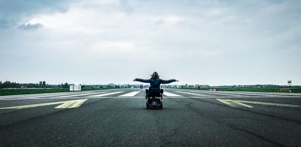 Learning to fly at Tempelhof airport in Berlin thumbnail