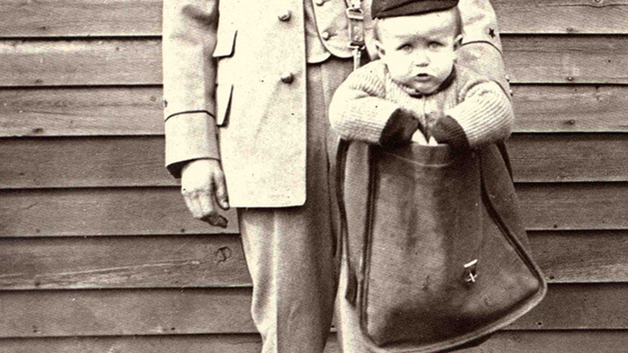 A Brief History of Children Sent Through the Mail display picture 1