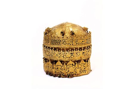 Crown, gold and gilded copper with glass beads, pigment and fabric, made in Ethiopia, 1600-1850