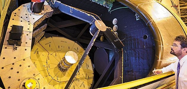 Thomas Keilig manages SOFIA’s telescope and science instruments.