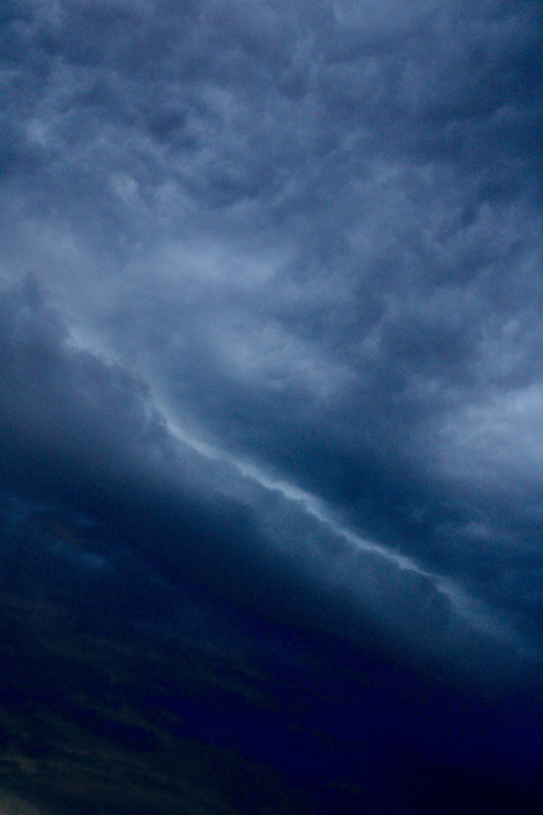 A space in the clouds | Smithsonian Photo Contest | Smithsonian Magazine