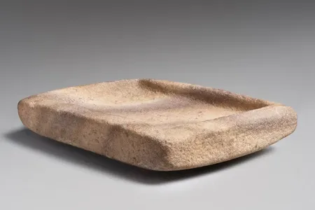 This marble mortar was originally found in the ancient city of Ma&#39;rib in 1984.