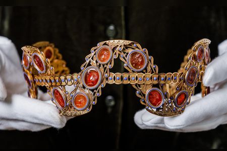 Studded with gems and carvings of classical figures, the two tiaras and accompanying jewelry are expected to sell for between $410,000 and&nbsp;$690,000.