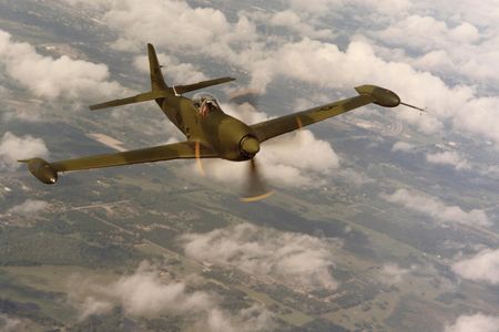 The PA-48 was an almost-all-new airplane, but it bore a strong resemblance to its heroic ancestor, the P-51 Mustang. 

